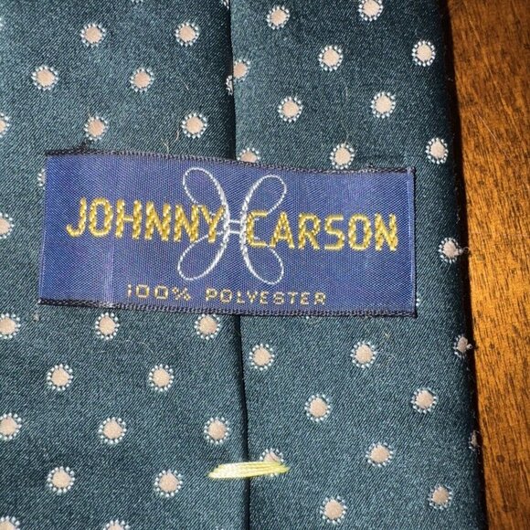 Johnny Carson Hunter Green with Gold Dots Polyester Mens Tie Vintage 54" Long - Picture 4 of 7
